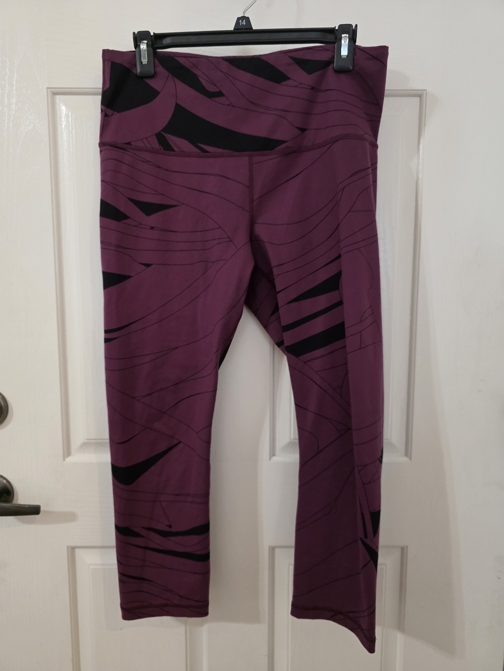 Lucy Purple & Black Patterned Capri Leggings